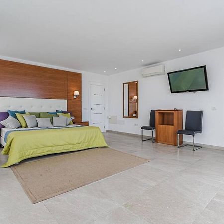 Villa Riviera De 4 Dormitorios Con Piscina. Costa Adeje  Luaran gambar
