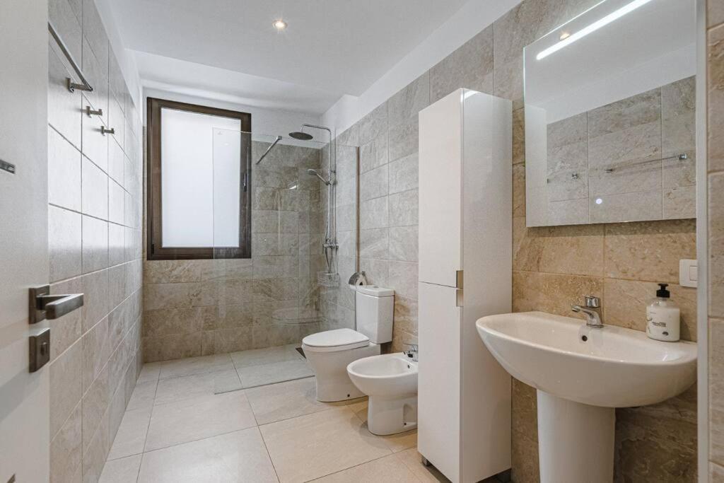 Villa Riviera De 4 Dormitorios Con Piscina. Costa Adeje  Luaran gambar